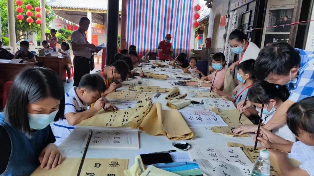 白坭镇富景社区借力祠堂开展活动。部门供图.jpg