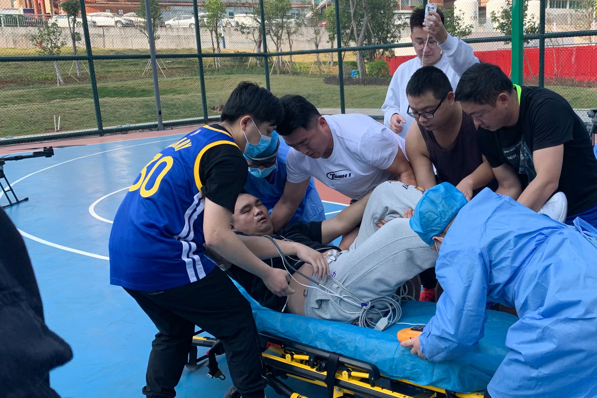 正在上传...