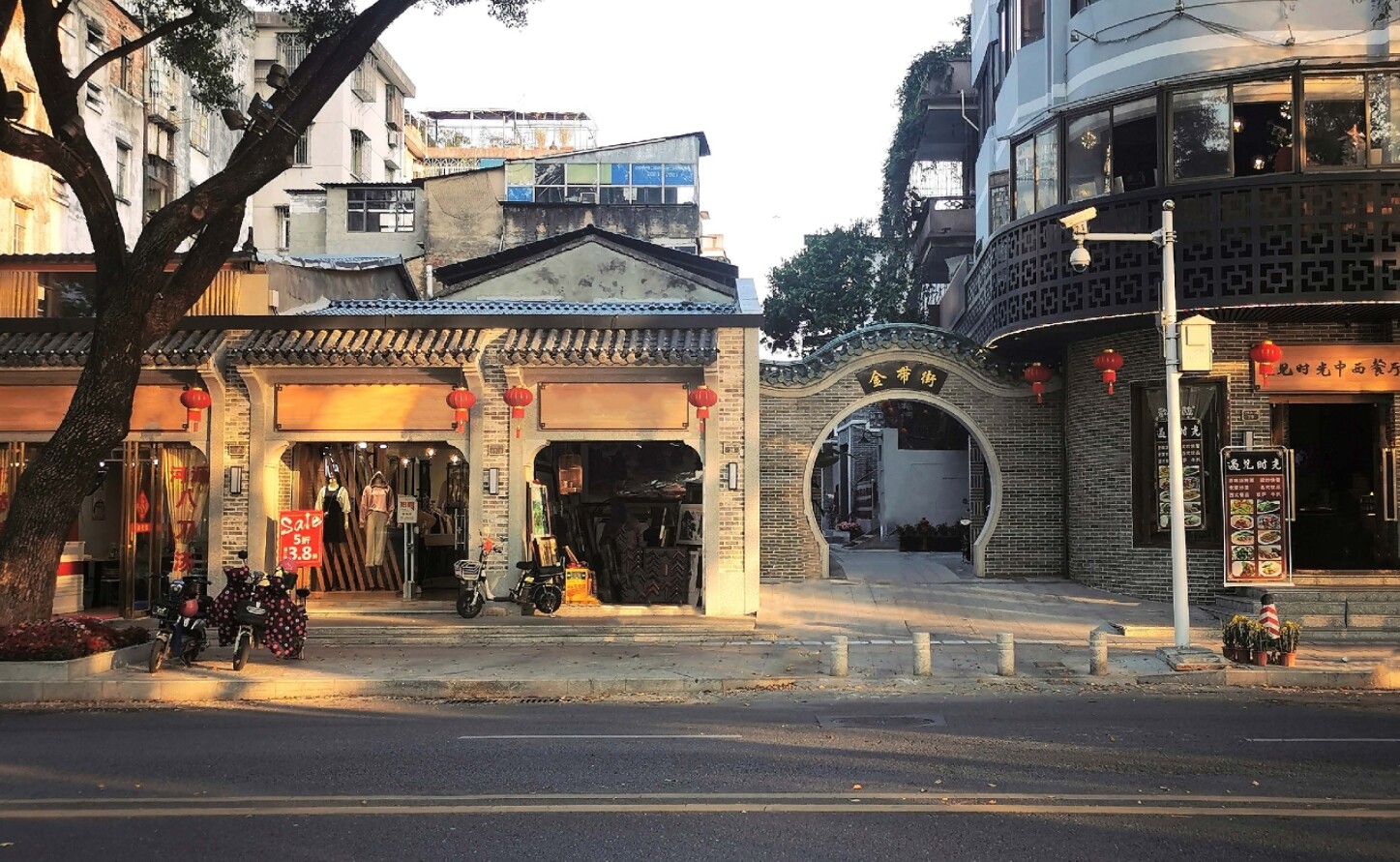 金带街。惠州东江图片社供图