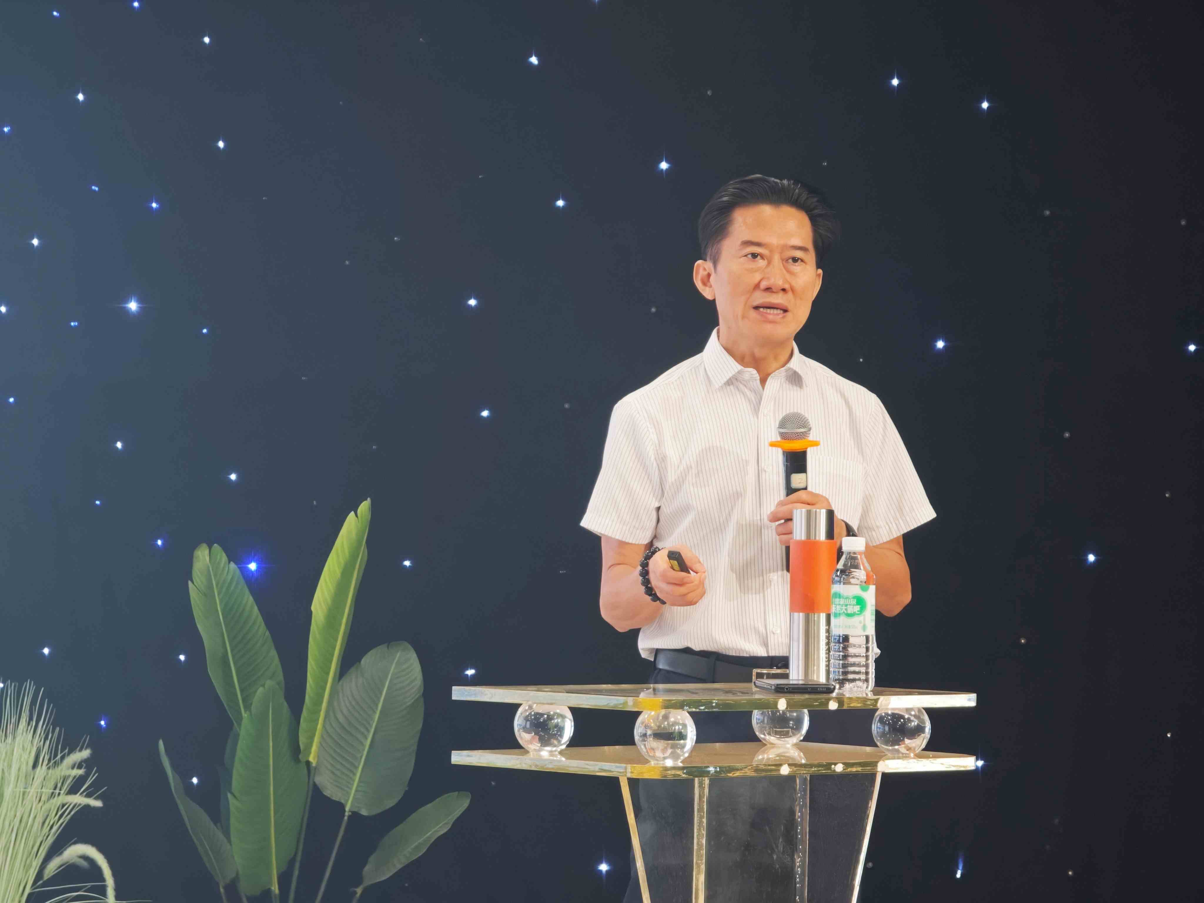 解锁小小说创作密码！名家吕啸天授课佛山南海作家培训班