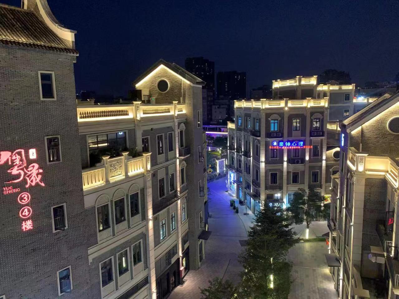 鄱阳城众创小镇美食集聚区邀你来打卡