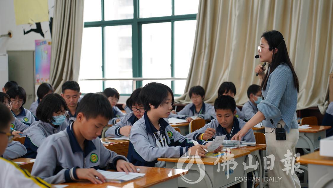 图为沧江中学英语教研课。佛山日报记者具宣(4464857)-20230316082929.JPG