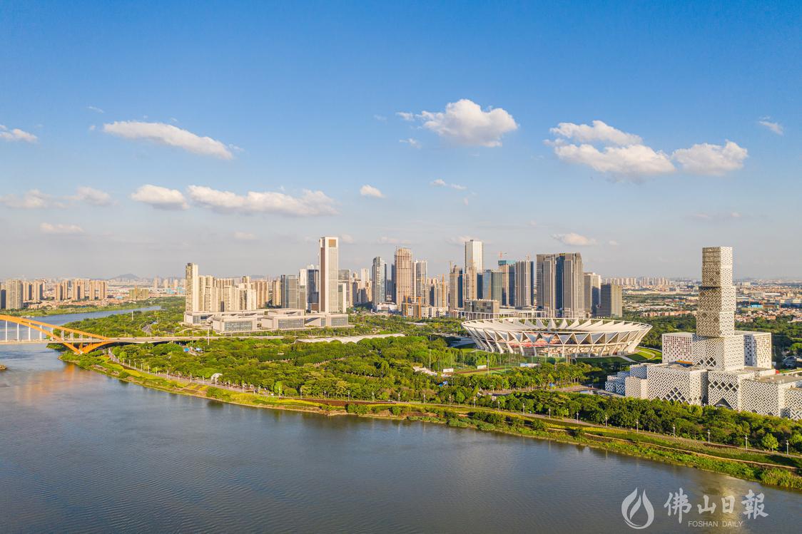 2021年，三龙湾东平新城河段1。佛山日报记者周春.jpg