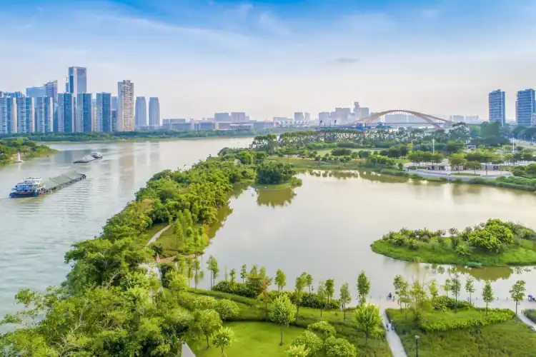 聚焦党代会｜与党代表共商发展大计！盘石：一地发展，归根到底是人的气象