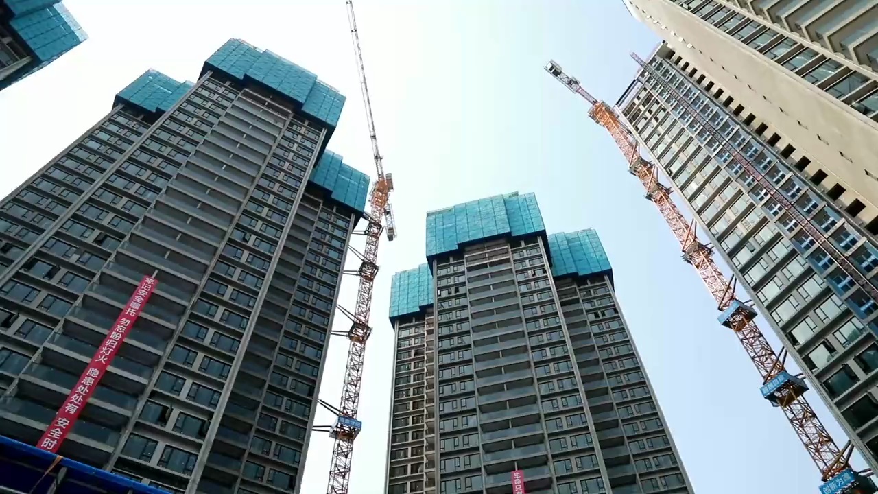 3月26日下午，佛山市住建局组织召开全市“两新”建筑工地党建工作现场会。/佛山日报记者吕润致制作