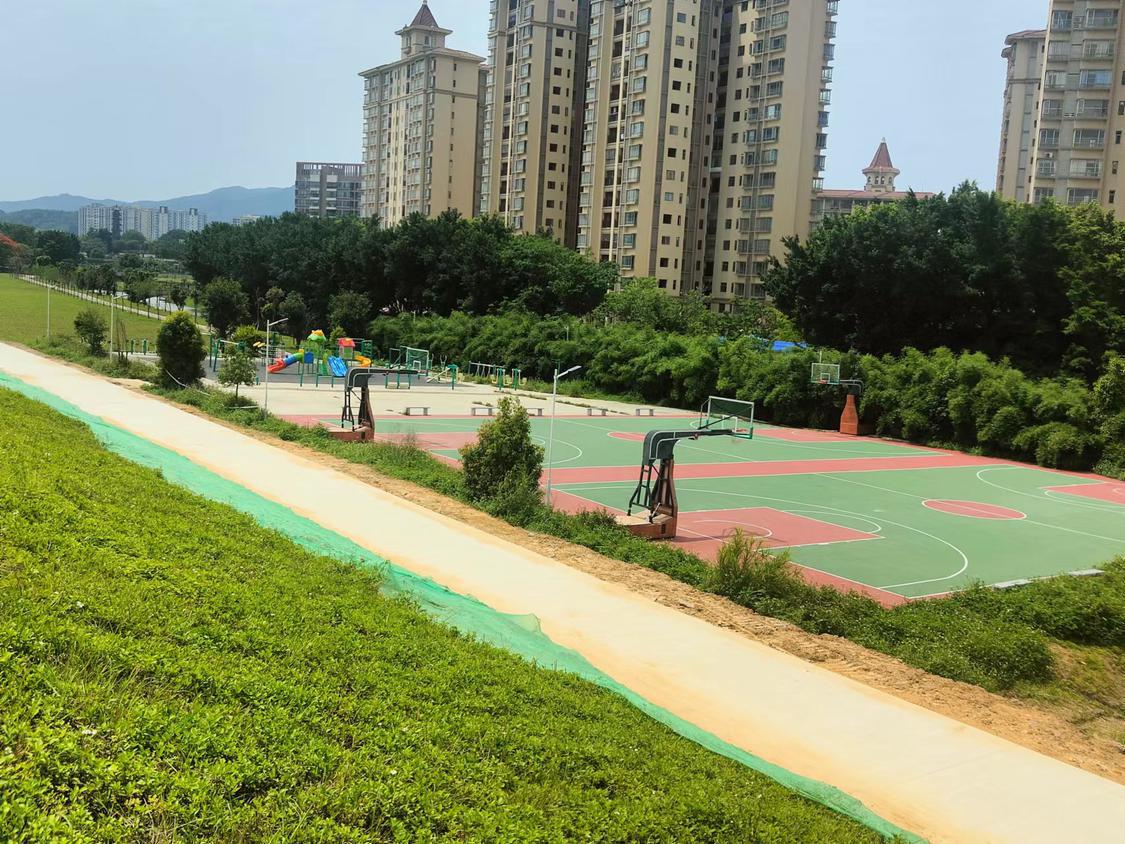 高明河碧道体育公园.jpg