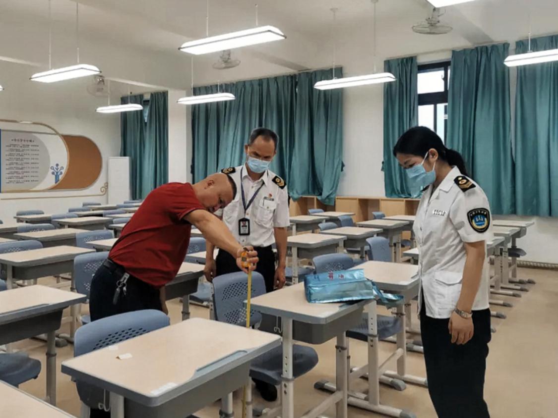 高明区卫生健康部门参与新建学校联合验收工作。部门供图.png