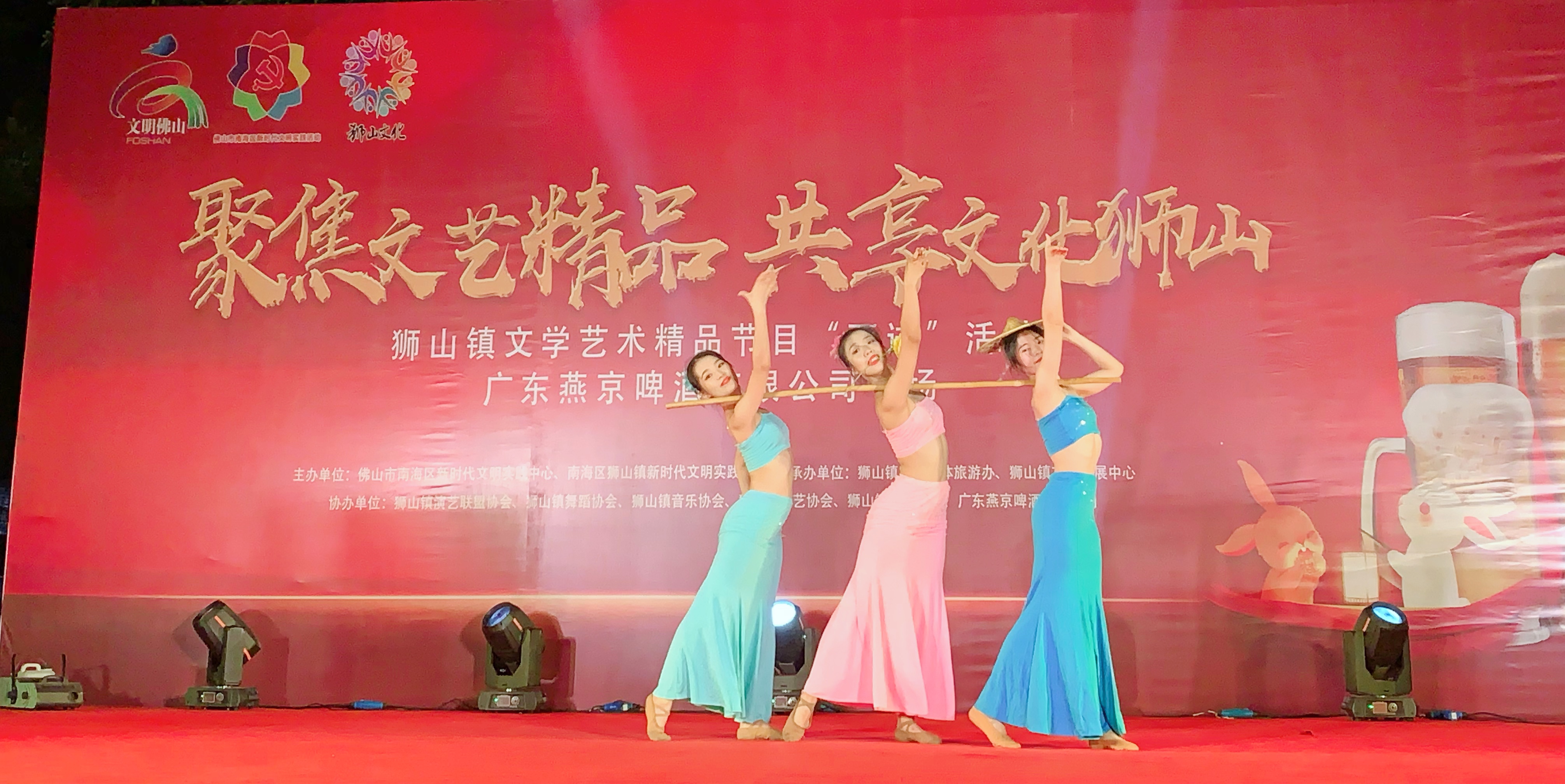 轻柔靓丽的傣族舞蹈《邵多丽》
