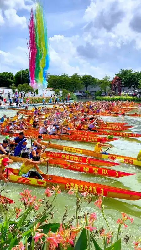 图集|第二届“全圣杯”五人龙舟赛燃爆紫南!59支队伍逐浪争流~