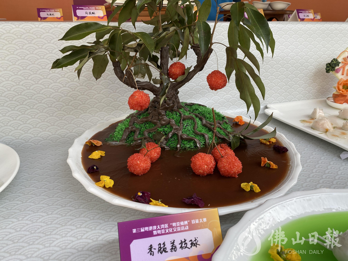 香脆荔枝球。佛山日报记者梁建荣摄