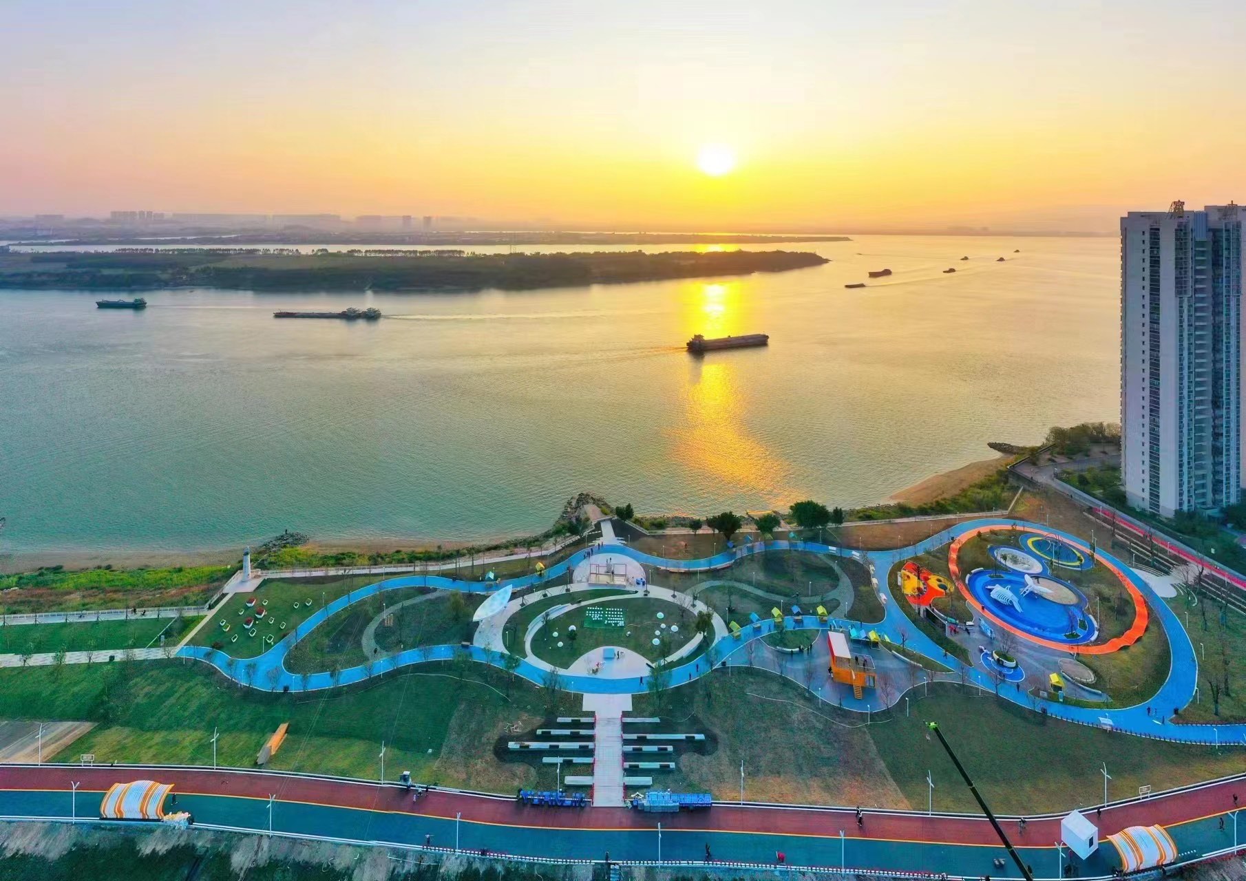 源林西江湿地公园.jpg