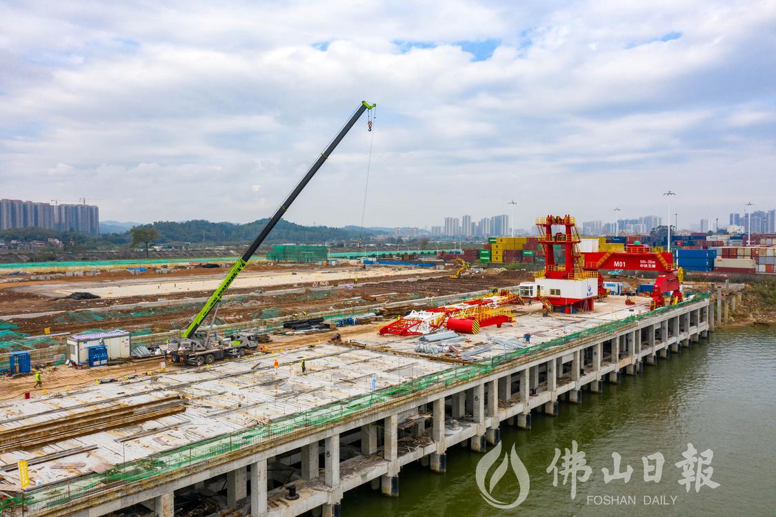 春节过后,高荷港码头项目工作人员陆续返岗(4164739)-20230208192442.jpg
