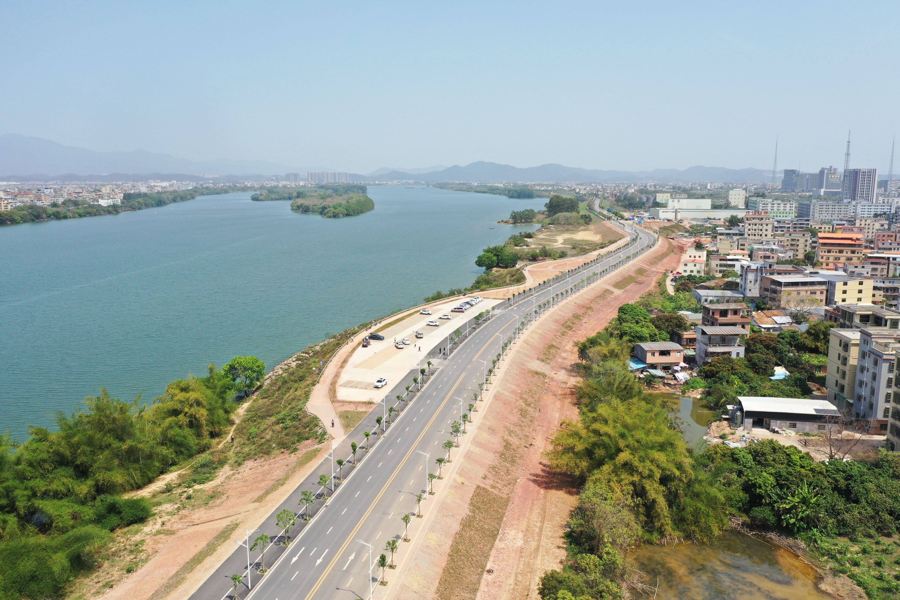 江滨路主路已建成。