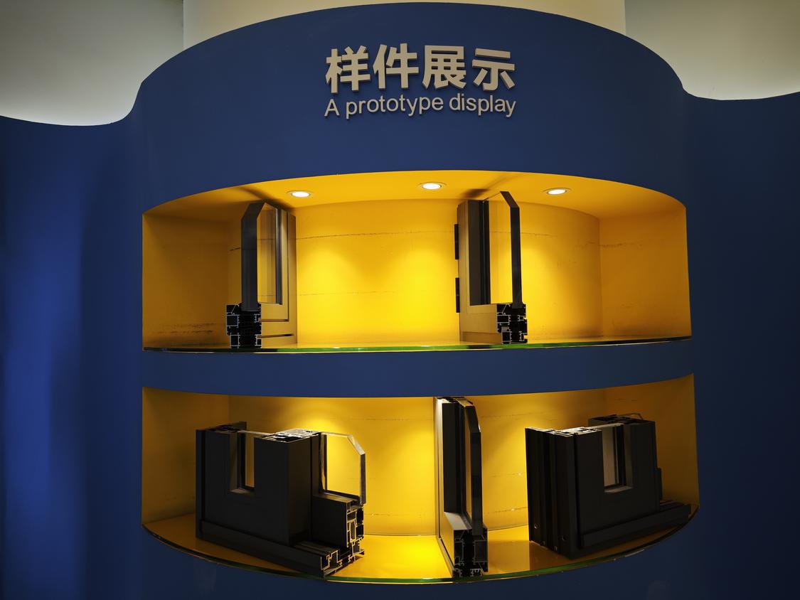 兴发铝业产品展示.jpg