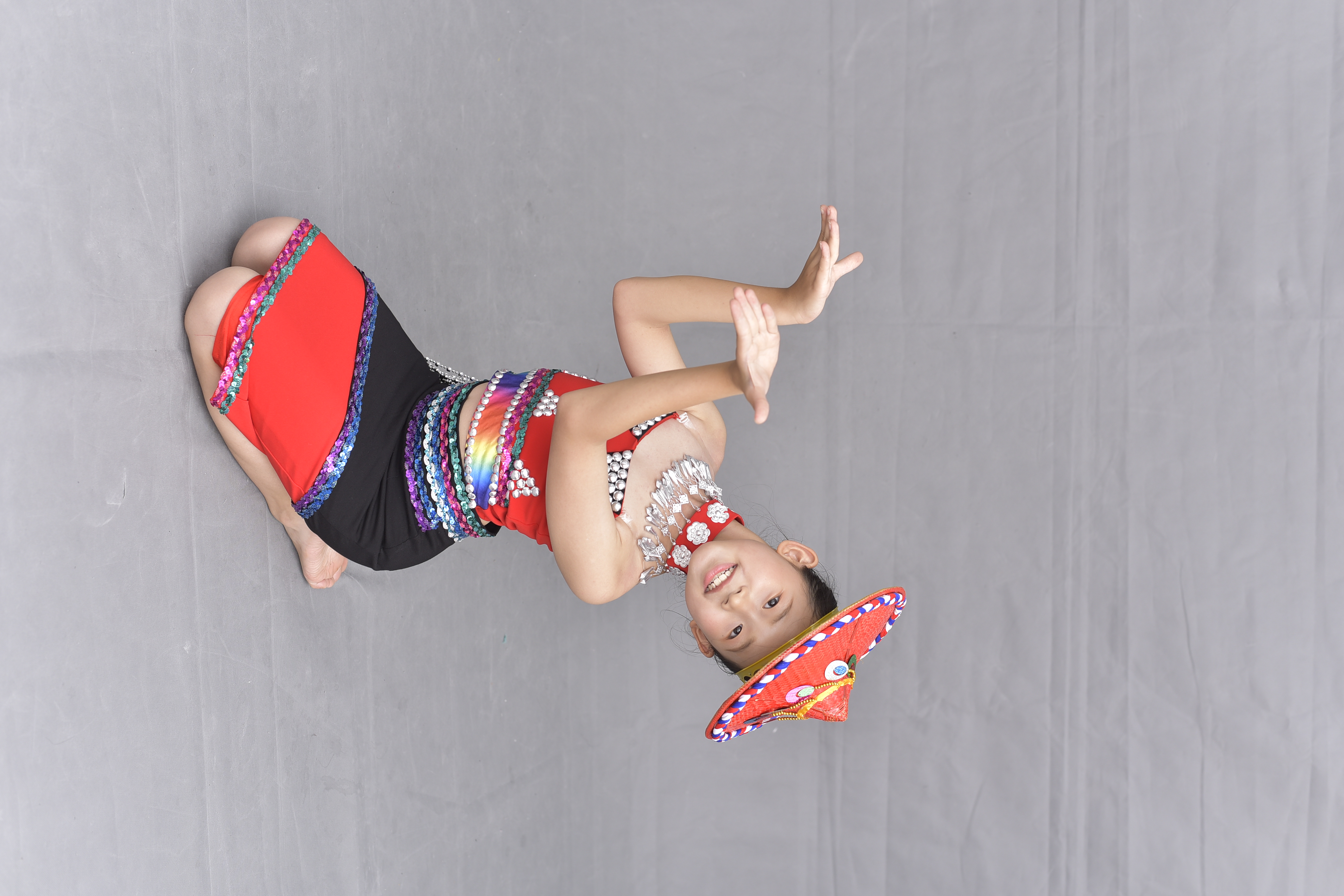 0f456ed081b34286a7e924bfb17ccc6c.jpg