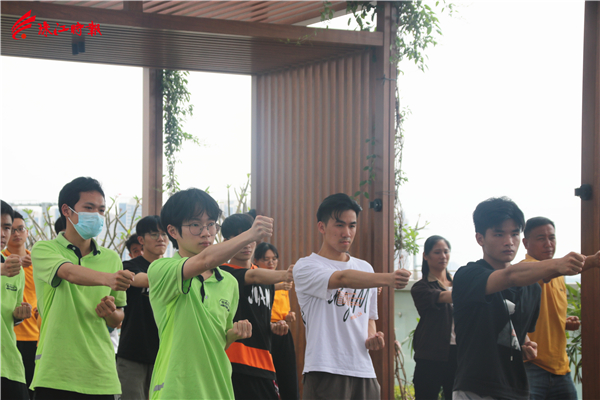 150be5a4fea54d5d8578d4e8d3a5a009.JPG