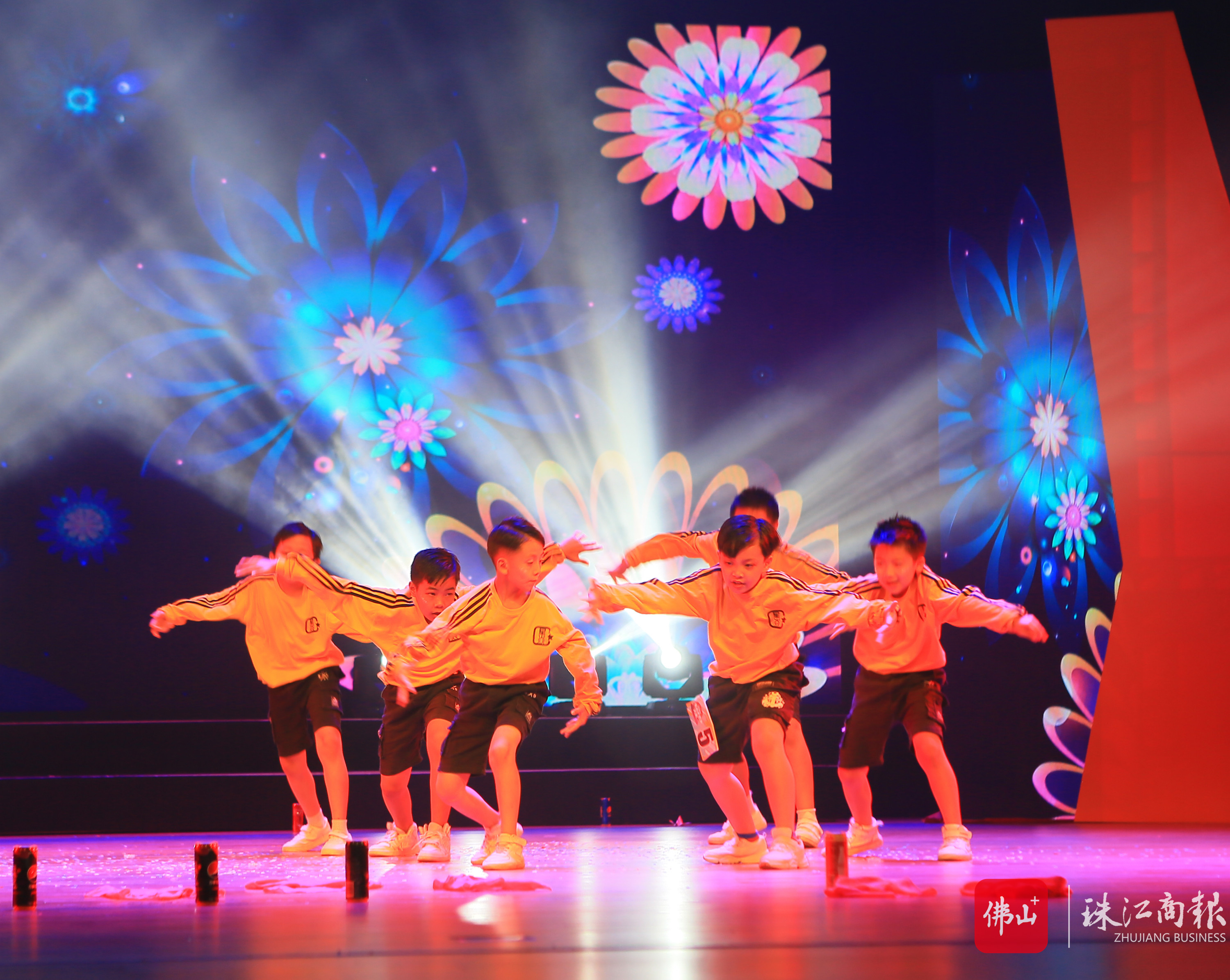 15a22282c4064920a89cb3f538ba30bc.jpg