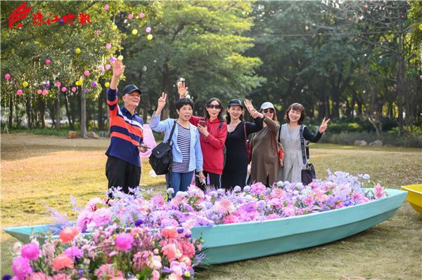 1cf889f2bae44a96ba884416635bb92d.jpg