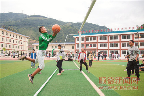 35b6fb3a16b847428f7dedeed15fc483.jpg
