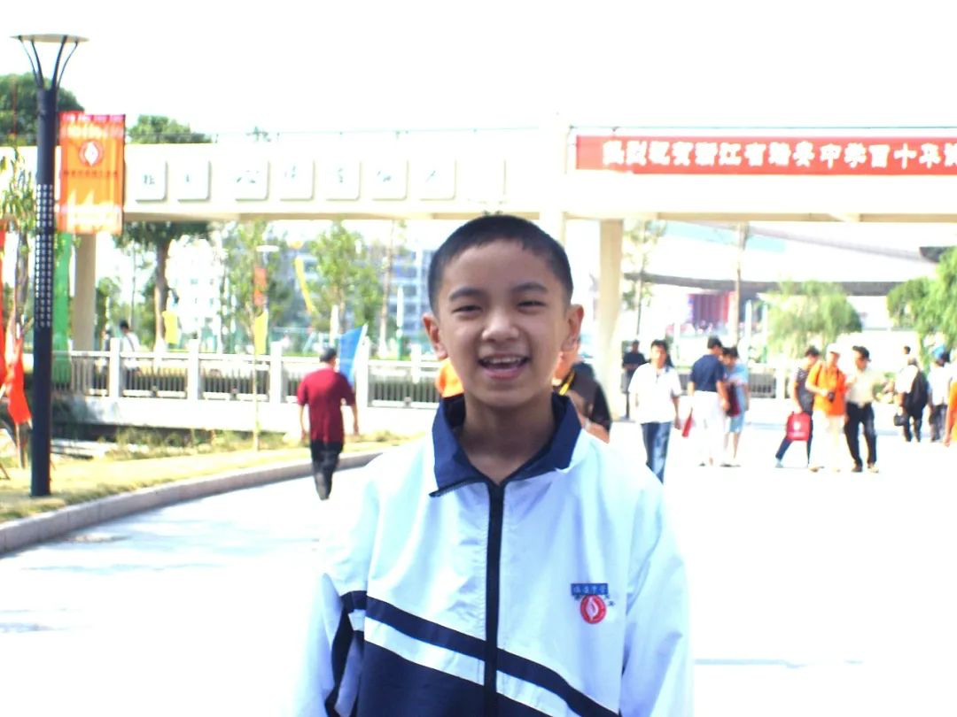 3ad1c8dc01ab4acf8f28d47336de2011.png