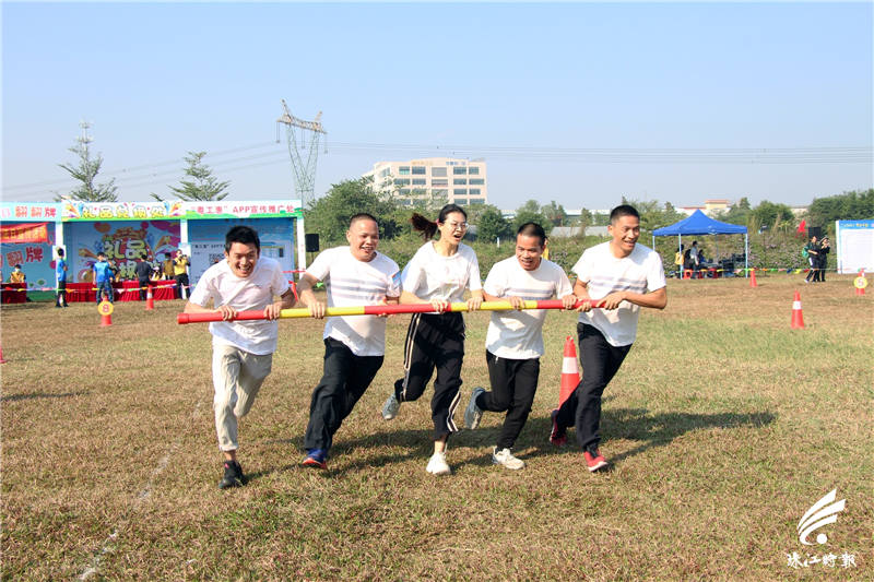 3d140643b8db466db36a4595ebd27f96.jpg