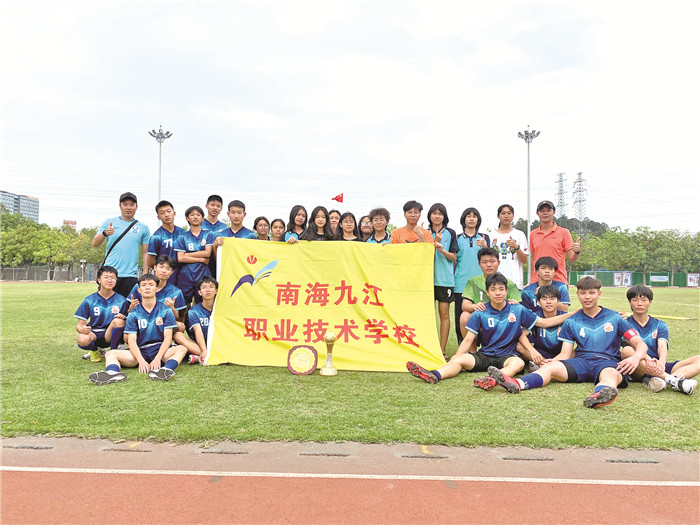 3d2aa924c2bd461d80ba6096a62f6359.jpg
