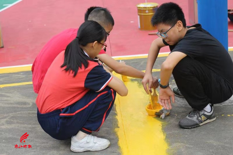 40c62e5ab5fb45c3af868d9fa84aa125.jpg