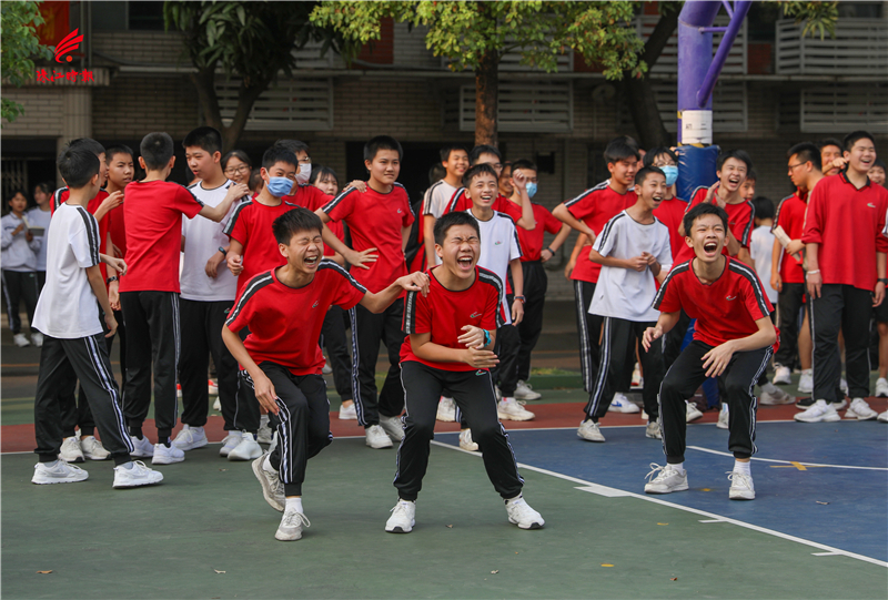 4b4177ea449b4af08fb563ec346072cc.jpg