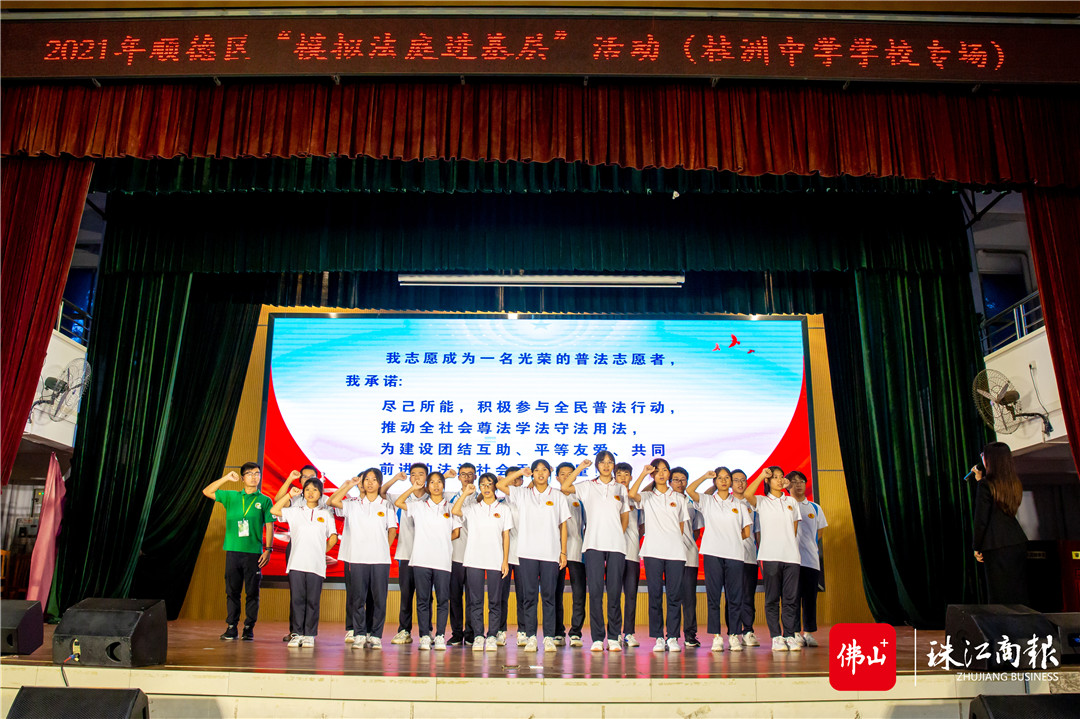 4c5d6a9d0ed64db2ada5a6238fe7ca32.jpg