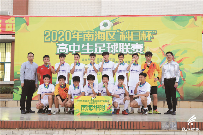 52ff073d86924f689f2e31ef1437d3e1.jpg
