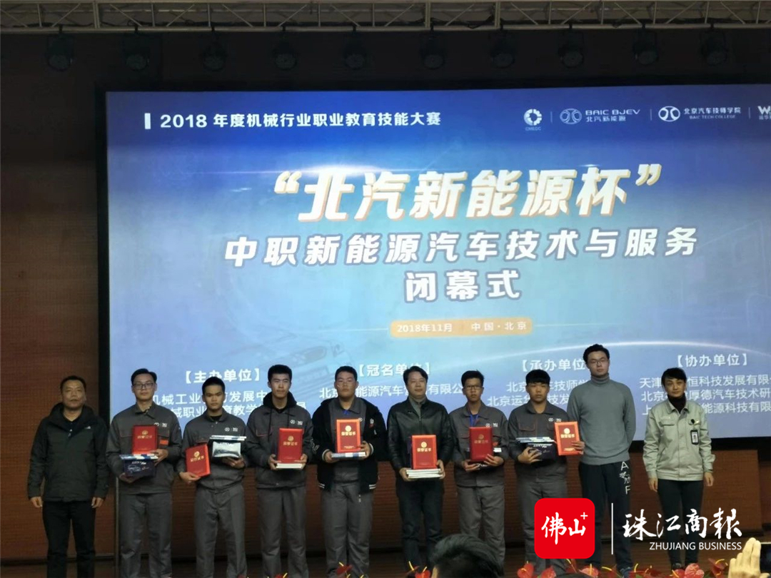 70ee13061beb4215aa48d48d650af7ce.jpg