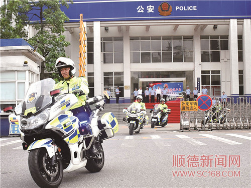 796e5a1f24a840ab9decee411648353b.jpg