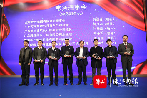 7cf812729d2849b884ba444040dd53cc.jpg