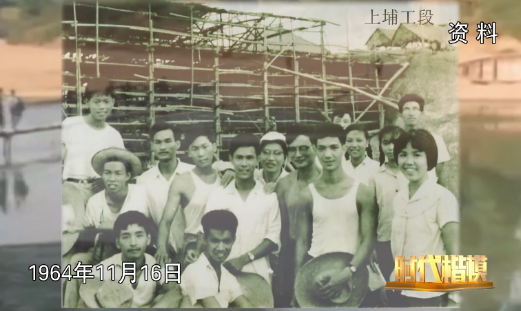 86ef3a1ee9364cf1b4f54d39c984f20d.png