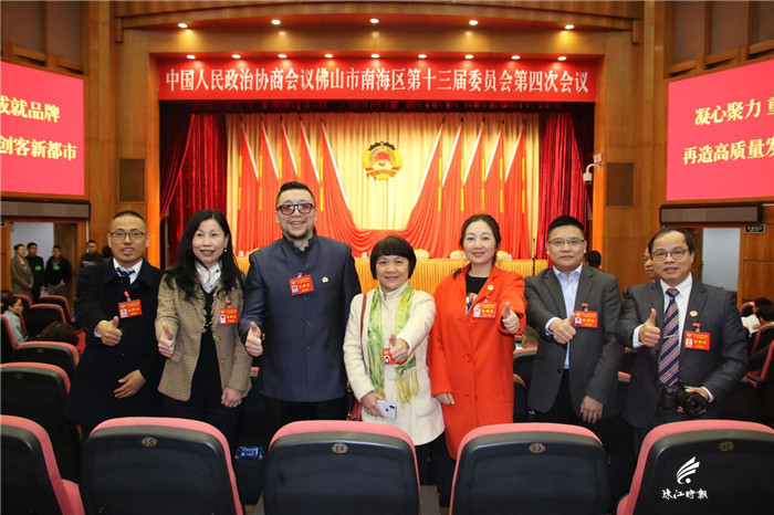 9c06da58b94344cca488bcec0d586433.jpg