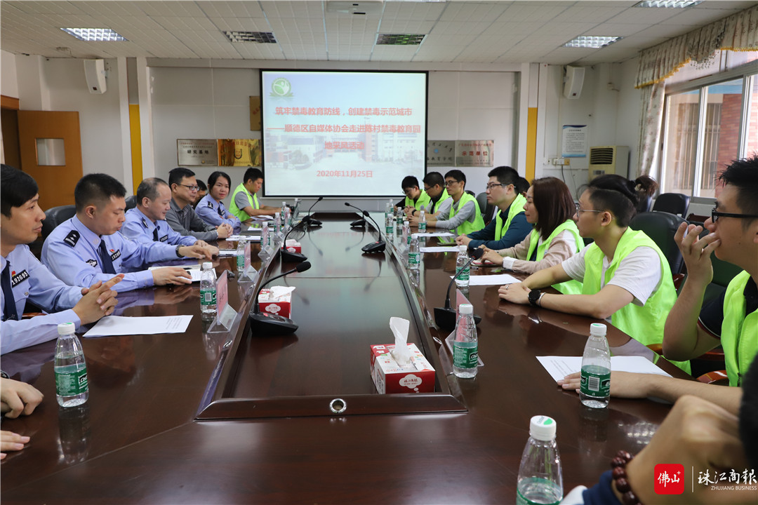 9feb6d22e1af44d2a9761462512fadf9.jpg