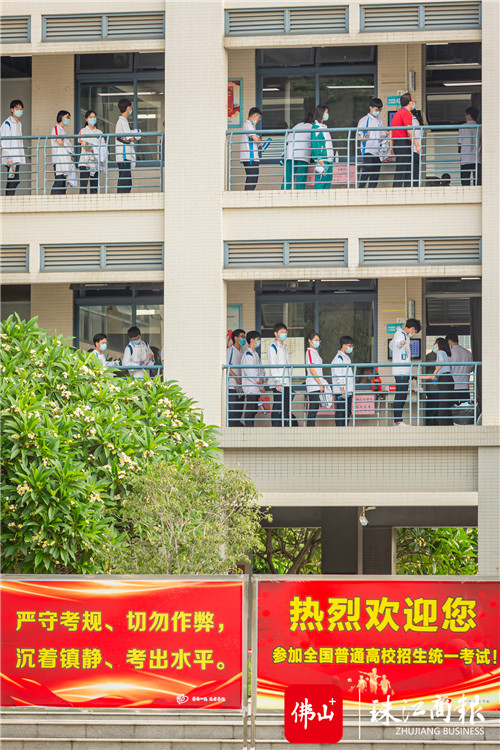 ac77f26880c64a7ab0b5f4f57fb74575.jpg