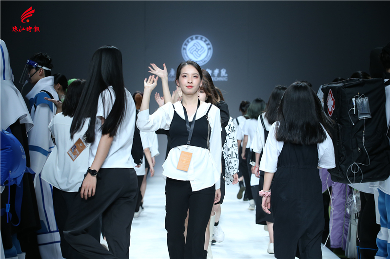 ad8ca30921764d8e8232304dde7b1d61.jpg