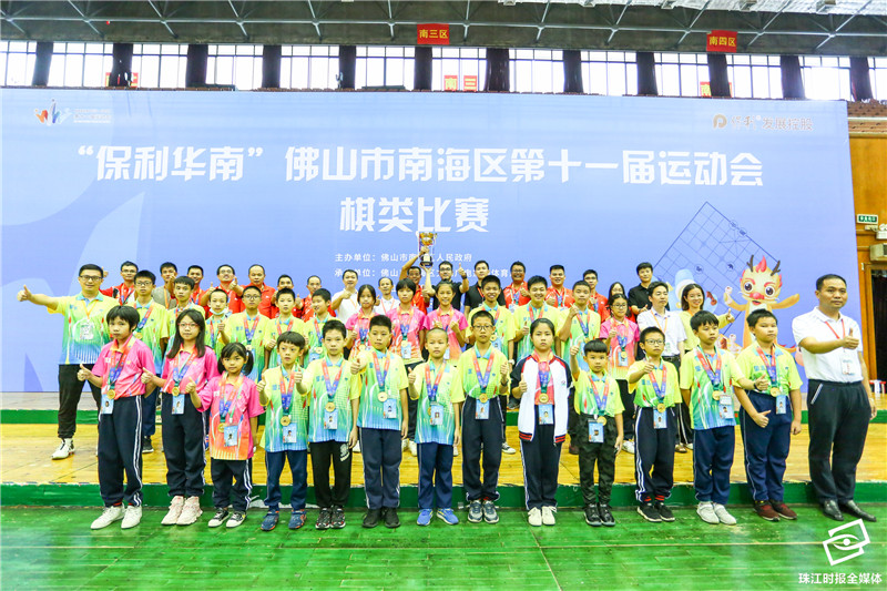c2e7d9b5a4824aa083bd5bec2a5f056e.jpg