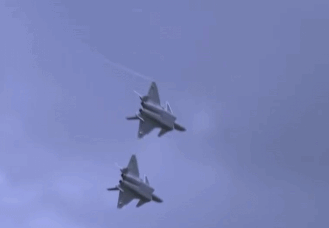 c3b9ddef7f764272bf0b71a04a8208f9.gif
