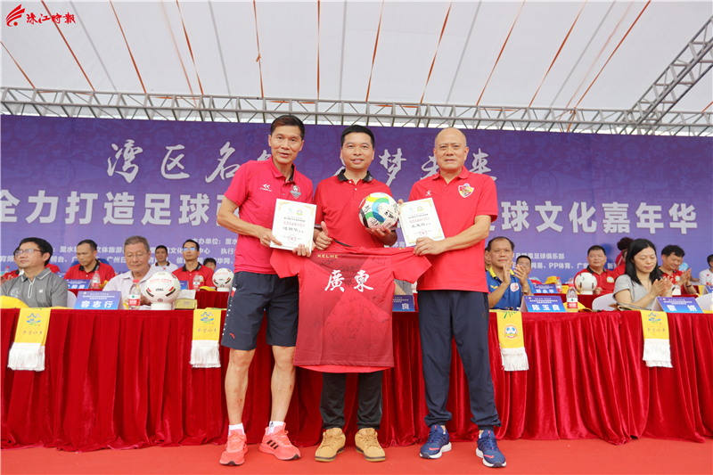 cd18d234b66a4450ad5fc92271af198e.jpg