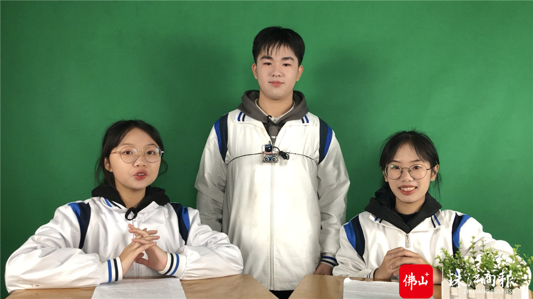 ce9a55c2bb38455c83e2613a07a1fc2b.jpg
