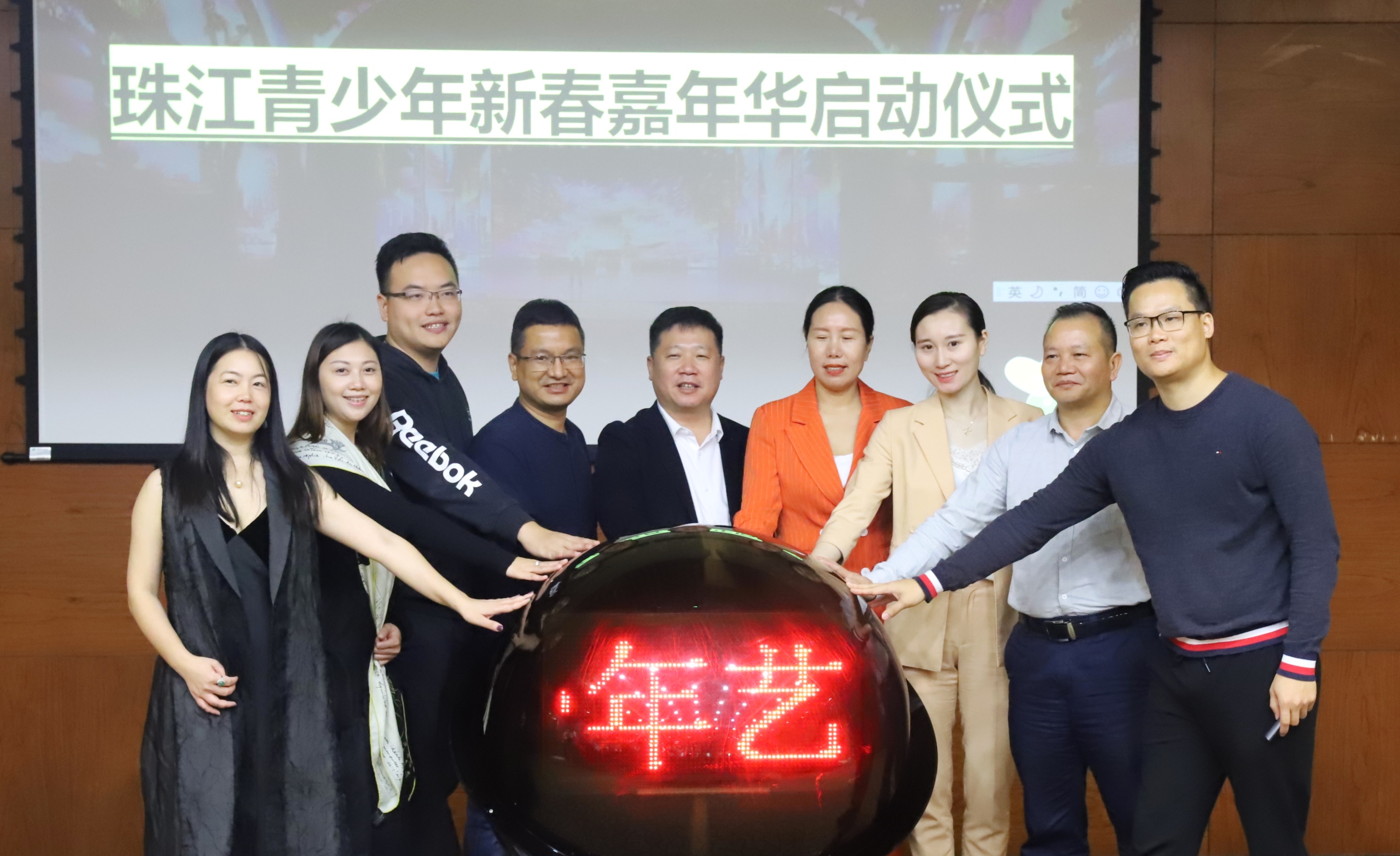 d13a9fca2cf542ae94c2047b437b80e7.jpg