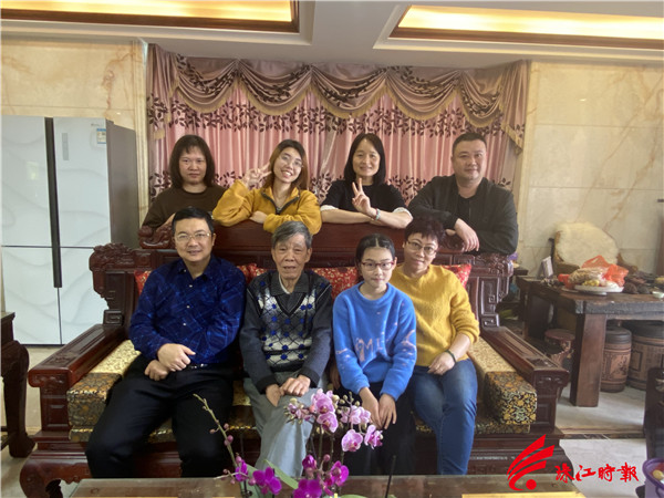 d20dbe42d88a45e49442cdd5e32557b0.jpg