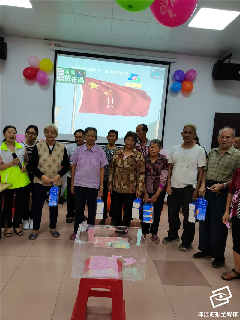 d86b8dcff18e4dbcb9180fd99b1c7657.jpg