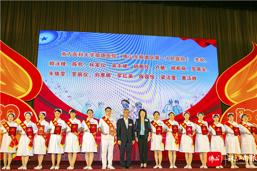 dc40aecd35154e8bbbbea3f3612d3137.jpg