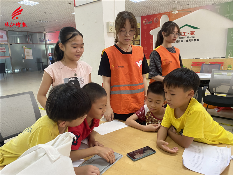 e377c6126ded4040a5b7953485dcb383.jpg