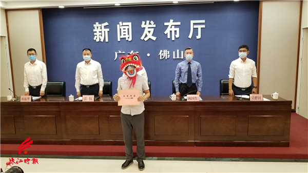 eb5b96ff06d34d2d9129a30e3e4b135f.jpg
