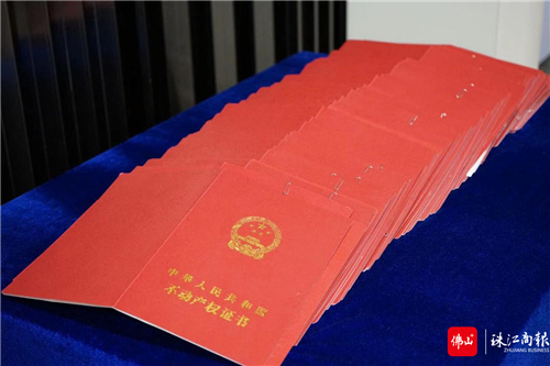 efefd4cded1b45baa57862e4d28cb133.jpg
