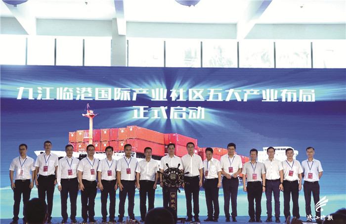 f2dcb7eac5b24a18819cc3e092aab32b.jpg